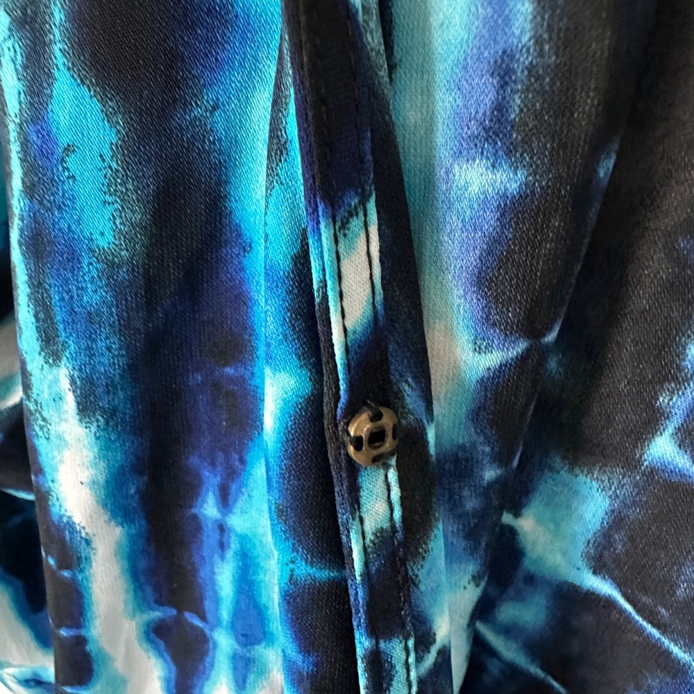 Beach Bunny Making Waves Blue Tie Dye Romper - Picture 9 of 9